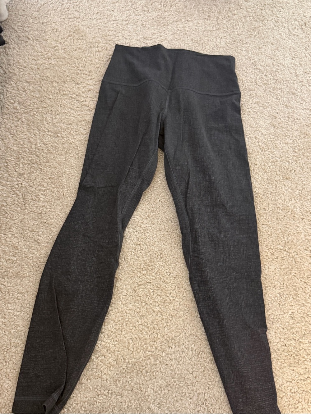 Lululemon black/grey women's align leggings